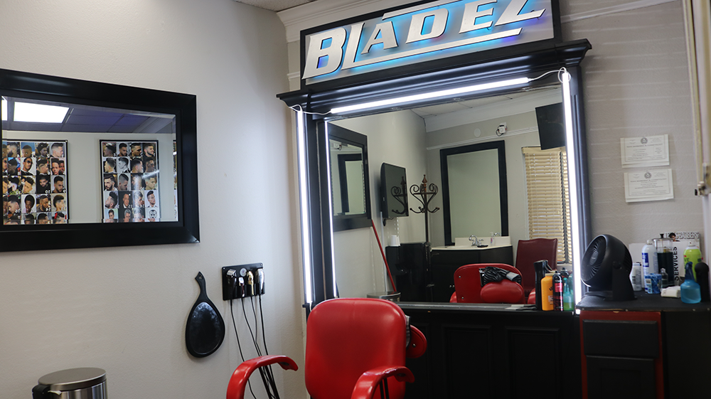 Barber chair rental at Bladez Barber in Fort Worth TX